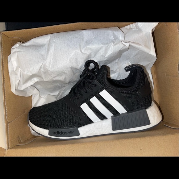 Adidas NMD R1 - Picture 1 of 3